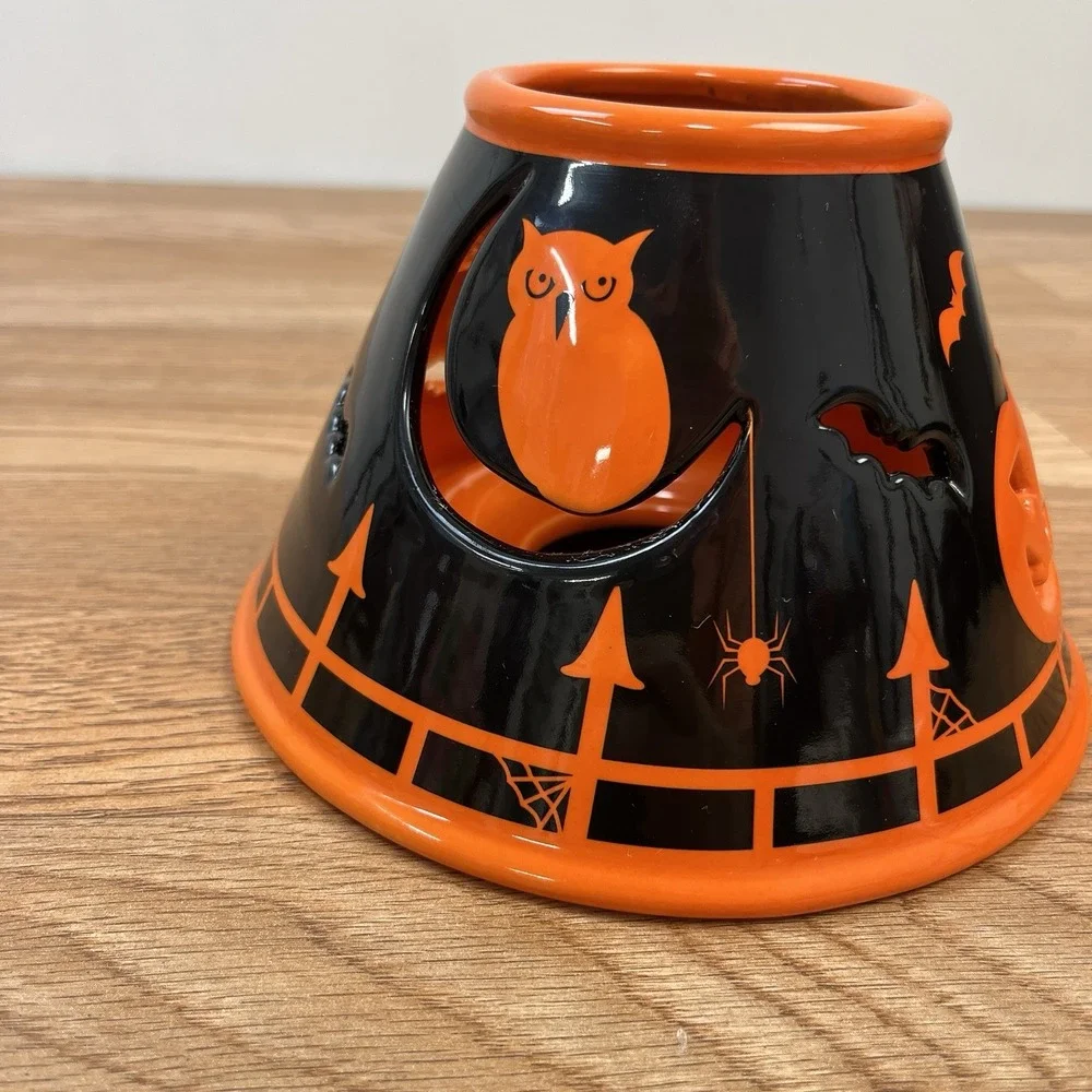 White Barn Candle Company Halloween Ceramic Shade Owl Crow Pumpkins Spiders Bats - Picture 2 of 8